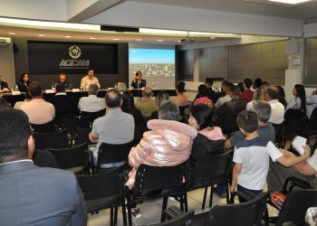 Pauta de eventos e parcerias marcou a reunião da Acicam