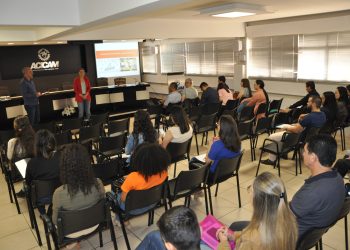 Cerca de 50 participantes em curso do Sinconcam/Fecopar
