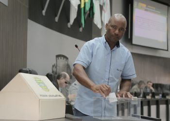 Tio Leco sugere a implantação de 12 faixas elevadas na Vila Guarujá