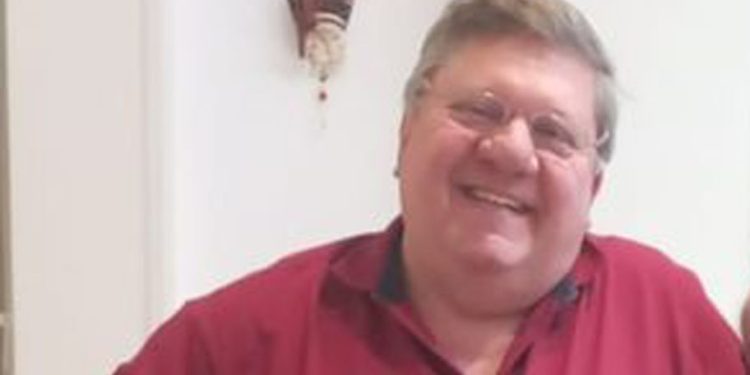 Qualquer adjetivo que usar não terá a propriedade de conseguir defini-lo