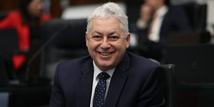 Deputado Douglas Fabrício apresenta projeto de lei que altera o Programa Nota Paraná