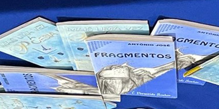 As lágrimas do poeta vendo as filhas lendo suas poesias!