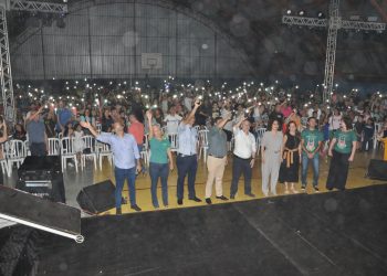Jardim Tropical: Espetáculo natalino foi assistido por grande público na Asa Leste