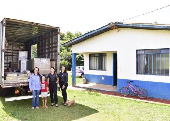 Segundo caminhão de prêmios da Acicam entregue em Farol