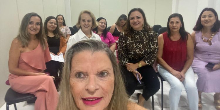 Cmeg/Campo Mourão em evento internacional