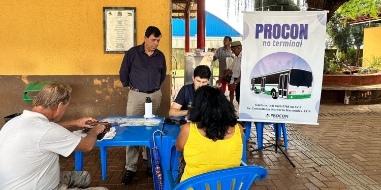 Procon vai ao consumidor com atendimento no terminal de ônibus