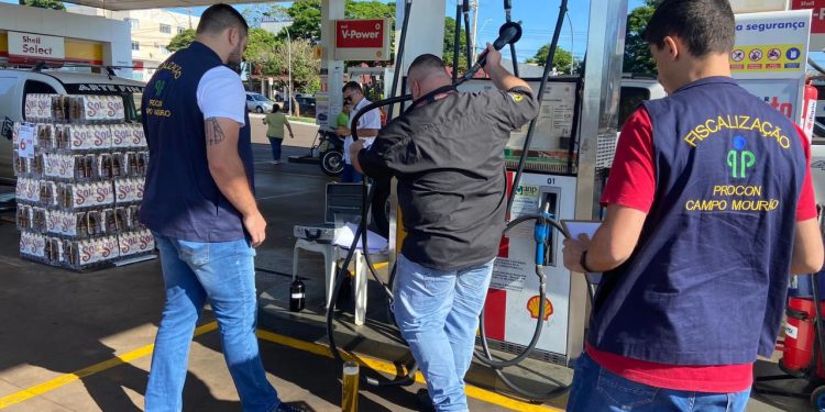 PROCON e UTFPR avaliam qualidade dos combustíveis em Campo Mourão