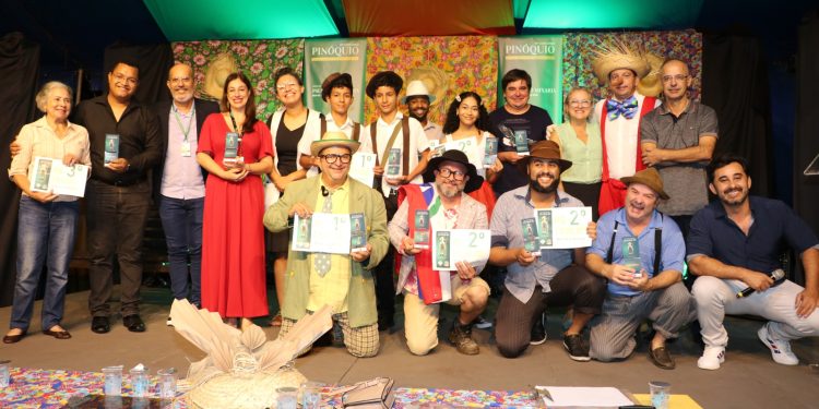 Participante de Paranaguá vence Concurso Pinóquio com Maior Mentira Adulto