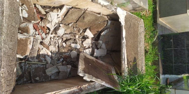 Responsáveis por túmulos em estado de abandono no Cemitério são notificados