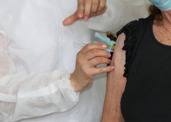 Vacinação contra Covid será retomada na próxima semana