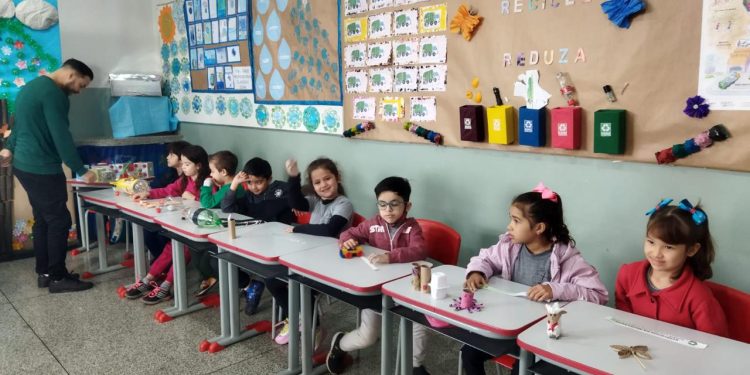 Escola Municipal Bento Mossurunga realiza 12ª Feira da Saúde