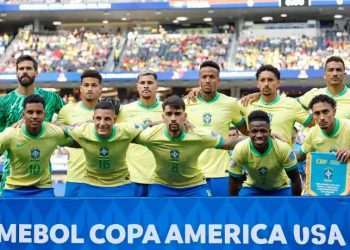 Brasil enfrenta Paraguai em busca da primeira vitória na Copa América