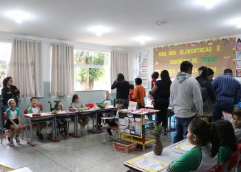 Feira da saúde da escola Bento Mossurunga promove conhecimento e cuidados à comunidade