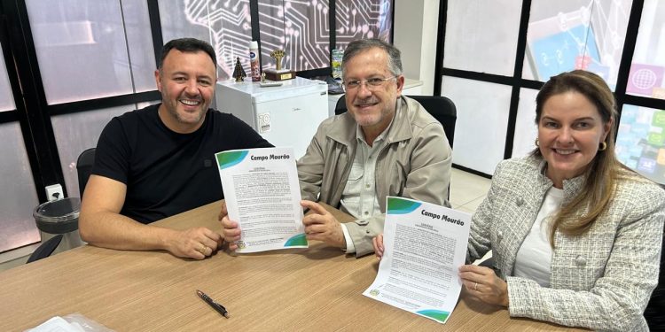 Convênio vai garantir melhoria em estrada rural no Alto do Divino