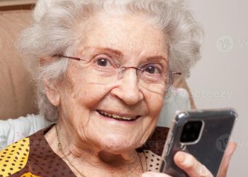 Licitações: De curso de smartphone para idosos a assento desportivo