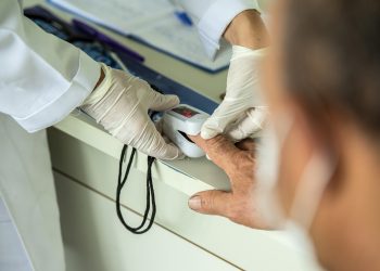 Imunossuprimidos: conheça sintomas, cuidados e saiba quem faz parte deste grupo