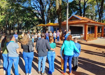 Mais um quiosque reconstruído inicia atividades no centro de Campo Mourão