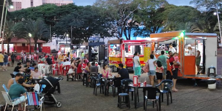 Feira Criativa promove o “Avenida É Nossa” na Praça São José