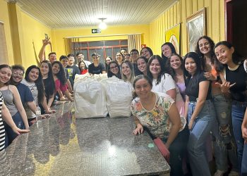 Casa das Fraldas recebe acadêmicos do Integrado