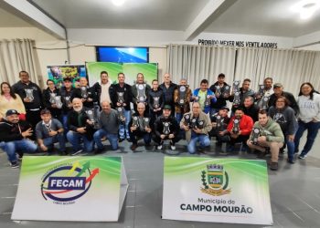 Campeões e vices dos Jogos Interclubes recebem premiação