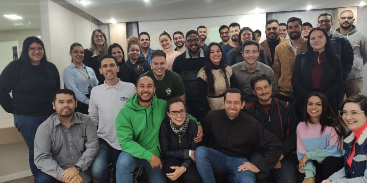 Acicam Jovem realizou reunião para convidados