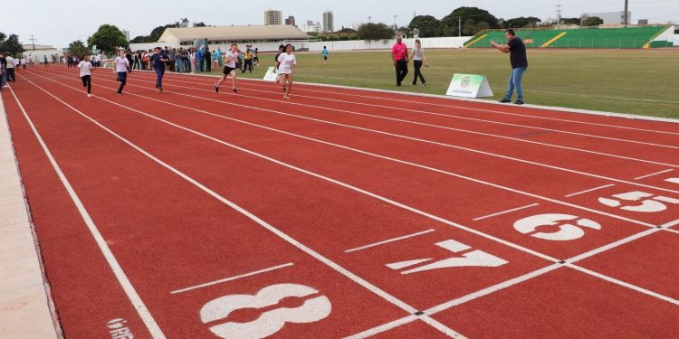 Pista de atletismo será liberada para uso da população com regras e horários