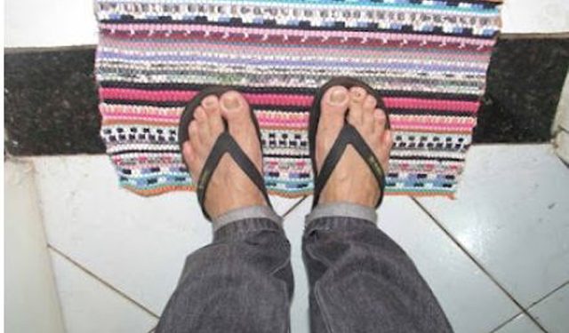 O dia em que a personalidade de um homem foi medida no chinelo