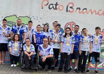 Equipe mourãoense de natação paralímpica é campeã absoluta dos Jogos Escolares do Paraná