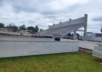 Começa ser montada arquibancada com 4 mil lugares no Estádio dos Amadores