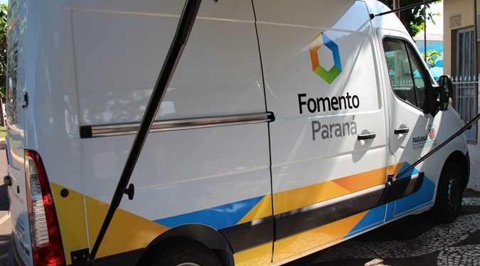 Unidade móvel da Fomento Paraná em Campo Mourão nesta terça-feira, dia 22