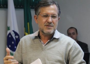 Tauillo Tezelli na reunião da Acicam