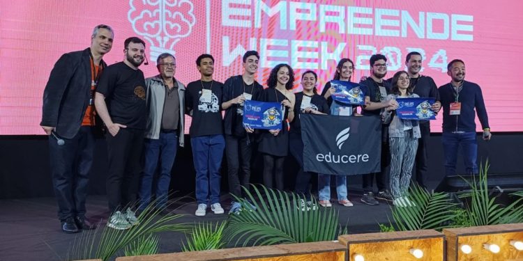 Vencedores do Nasa Space Apps premiados no Empreende Week