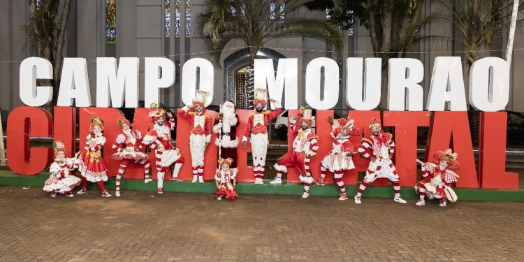Campo Mourão: Quatro praças terão mini túnel de luzes no Natal