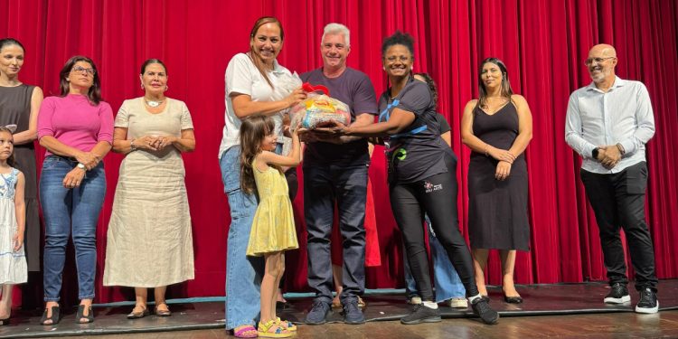 “Arte que Transforma” repassou produtos a três entidades sociais