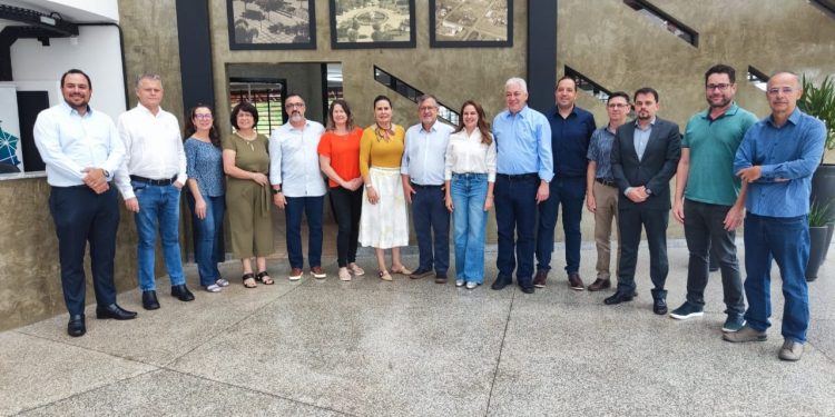 Transição de governo de Campo Mourão realiza primeira reunião