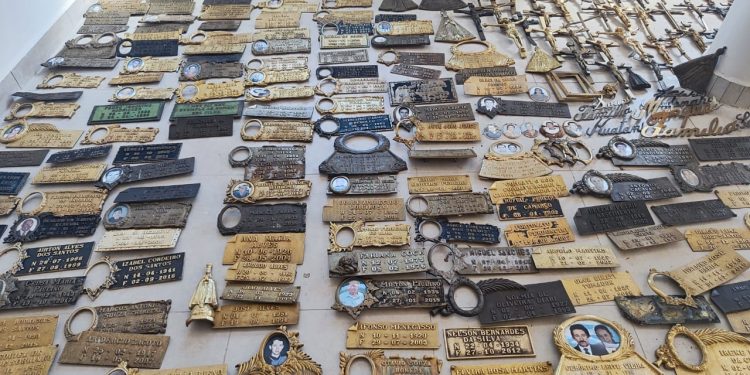 Vigia impede novo furto em túmulos do Cemitério