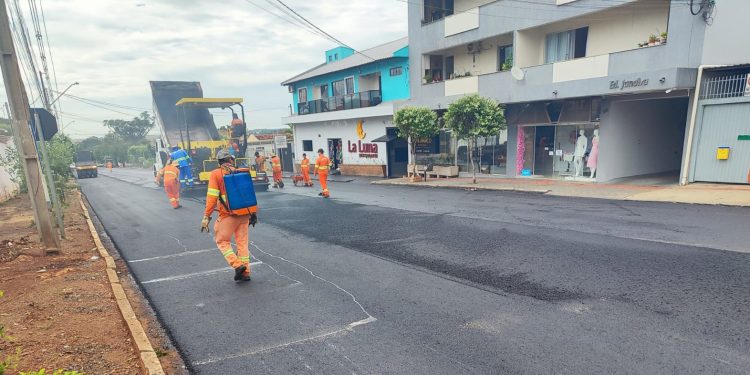 Recape garante mais tempo de vida útil à malha asfáltica na área central de Campo Mourão