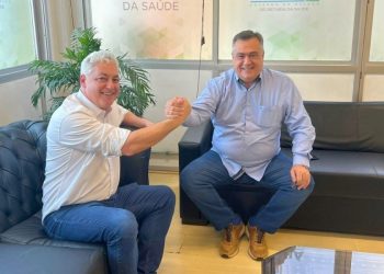 Prefeito Douglas cumpre agenda na capital do Estado e se reúne com Prefeito de Curitiba e Secretário de Estado da Saúde