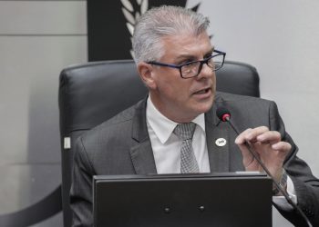 Martins sugere instalação de placas alertando do perigo por afogamento na Cachoeira do Rio do Campo