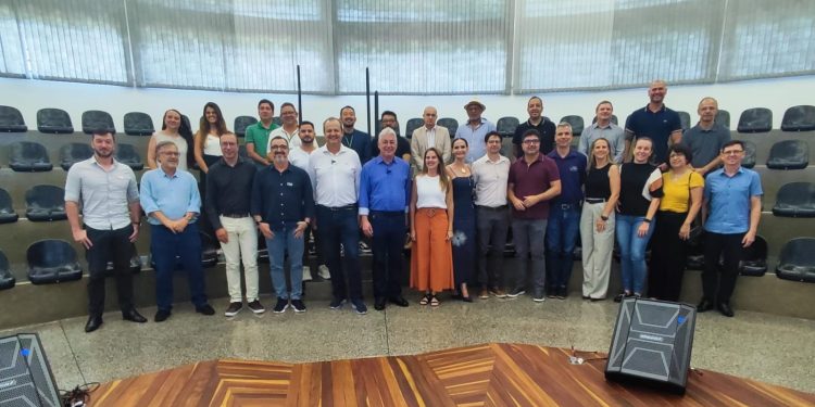 Secretário estadual Aldo Bona conhece projeto do Parque de Tecnologia e Empreendedorismo