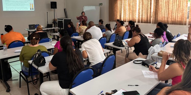 Prefeitura de Campo Mourão promove capacitação para equipes da UPA e Pronto Atendimento