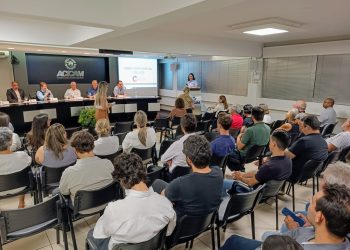 Reunião mensal da Acicam marcada por pauta variada