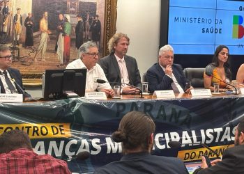 Primeira agenda de Douglas em Brasília tem audiência com Ministro da Saúde e reunião com Deputados