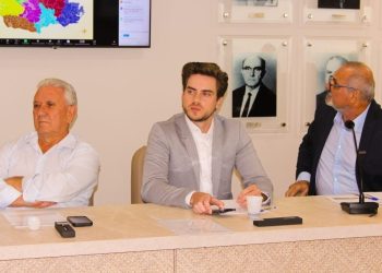 Curitiba: Acicam e Cacercopar presentes à reunião de conselho da Faciap