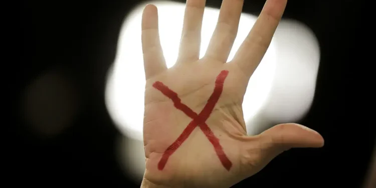 Brasil registra 1.450 feminicídios em 2024, 12 a mais que ano anterior