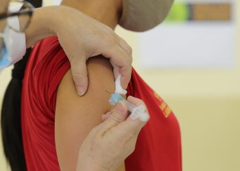 Paraná antecipa início da vacinação contra a gripe para a próxima terça-feira