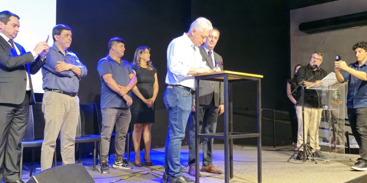 Programa Moradia Legal contempla mais 139 famílias de Campo Mourão