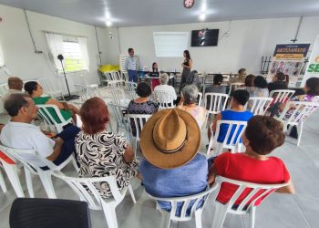 Idosos atendidos pela SEMAC recebem orientações sobre direitos do consumidor