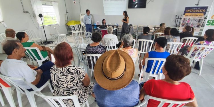 Idosos atendidos pela SEMAC recebem orientações sobre direitos do consumidor