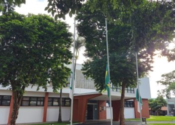 Campo Mourão decreta luto oficial de três dias pela morte do Papa Francisco